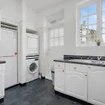 Elegant 2-Bedroom Apartment In Prime Marble Arch 23Gm