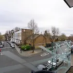 Luxury Hotel-Style Apartment In Notting Hill