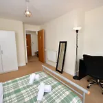 Comfortable 2 Bedroom Flat With Great View Near Canary Wharf