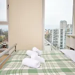 Comfortable 2 Bedroom Flat With Great View Near Canary Wharf