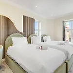 London Star Hotel