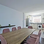 Imperial Medina House-Whitechapel Apartment