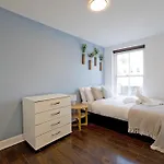 Imperial Medina House-Whitechapel Apartment