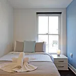 Imperial Medina House-Whitechapel Apartment