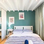 Stylish Flat In West Hampstead