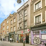Visit Brick Lane - 1 Bed London Flat With Large Patio