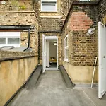 Visit Brick Lane - 1 Bed London Flat With Large Patio