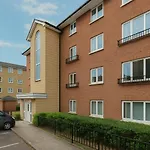 Spacious 1Br Flat In Hackney - Modern & Bright