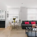 Modern 1-Bedroom Retreat In Trendy Clerkenwell