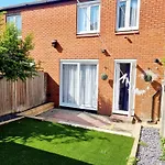 Cosy 3 Bedroom Home, Perfect For Family And Groups