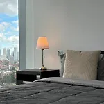 Goodman\'S Field - Skyline Residence