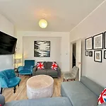 Large House In Central 105