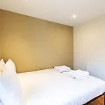Chic 4-Bed House, Camden, Central London