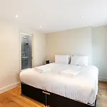 Chic 4-Bed House, Camden, Central London