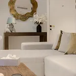 Chic 1Br Apt With Terrace & Gym, West Hampstead