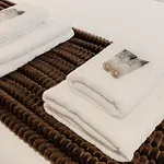 Chic 1Br Apt With Terrace & Gym, West Hampstead