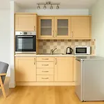 Astonishing House In The Heart Of Fulham Broadway
