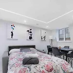 Luxury Covent Garden Duplex Top Floors 1 Bed 4Pl