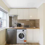 Chic London Apartment In Prime Location