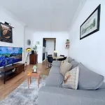 Spacious Heritage Flat