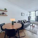 Spacious Heritage Flat