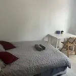 Renovated Central 4 Bed Flat In Islington London