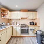 Canary Wharf O2 Excel Flat With Parking & Balcony