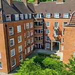 Designer Flat In Bethnal Green