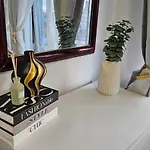Spacious Studio With Separate The Kitchen 4A