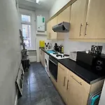 The Notting Hill Nest 3Br Apartment