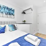 Great Flat On Oxford Street
