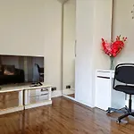 2 Bed Apartment Close To Central London