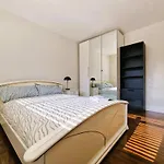 2 Bed Apartment Close To Central London