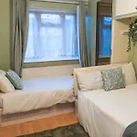 Cosy 2 Bed Next To Wembley Stadium
