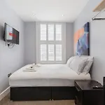5 Bedroom Flat In Paddington