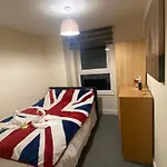 Nice Room In Chelsea