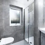 Charmstay Kensington Olympia