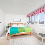 Stylish Flat Between London Bridge & Tower Bridge