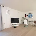 Uber London London Eye House