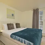 Uber London London Eye House