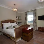 Veeve Townhouse West London