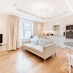 Luxury Fulham Apartment