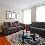 Albert Bridge Apartments