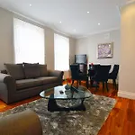Albert Bridge Apartments