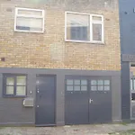 10 Warren Mews