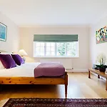 Vive Unique - Holly Lodge Estate
