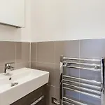 Soho Piccadilly Circus Apartment