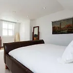 Veeve - Homely Hammersmith