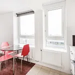 Apartment Beak Street