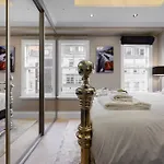 Minories Tower Bridge Apartment